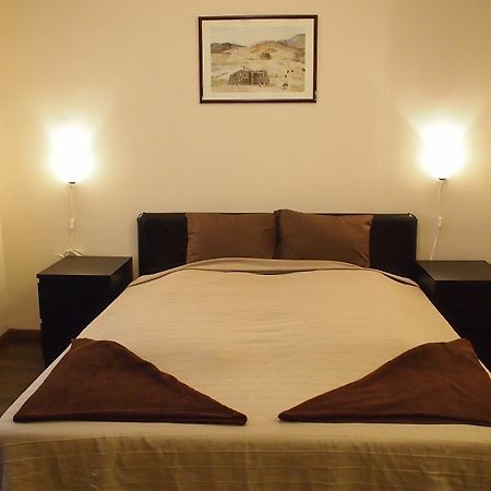Budapest Suites ภายนอก รูปภาพ