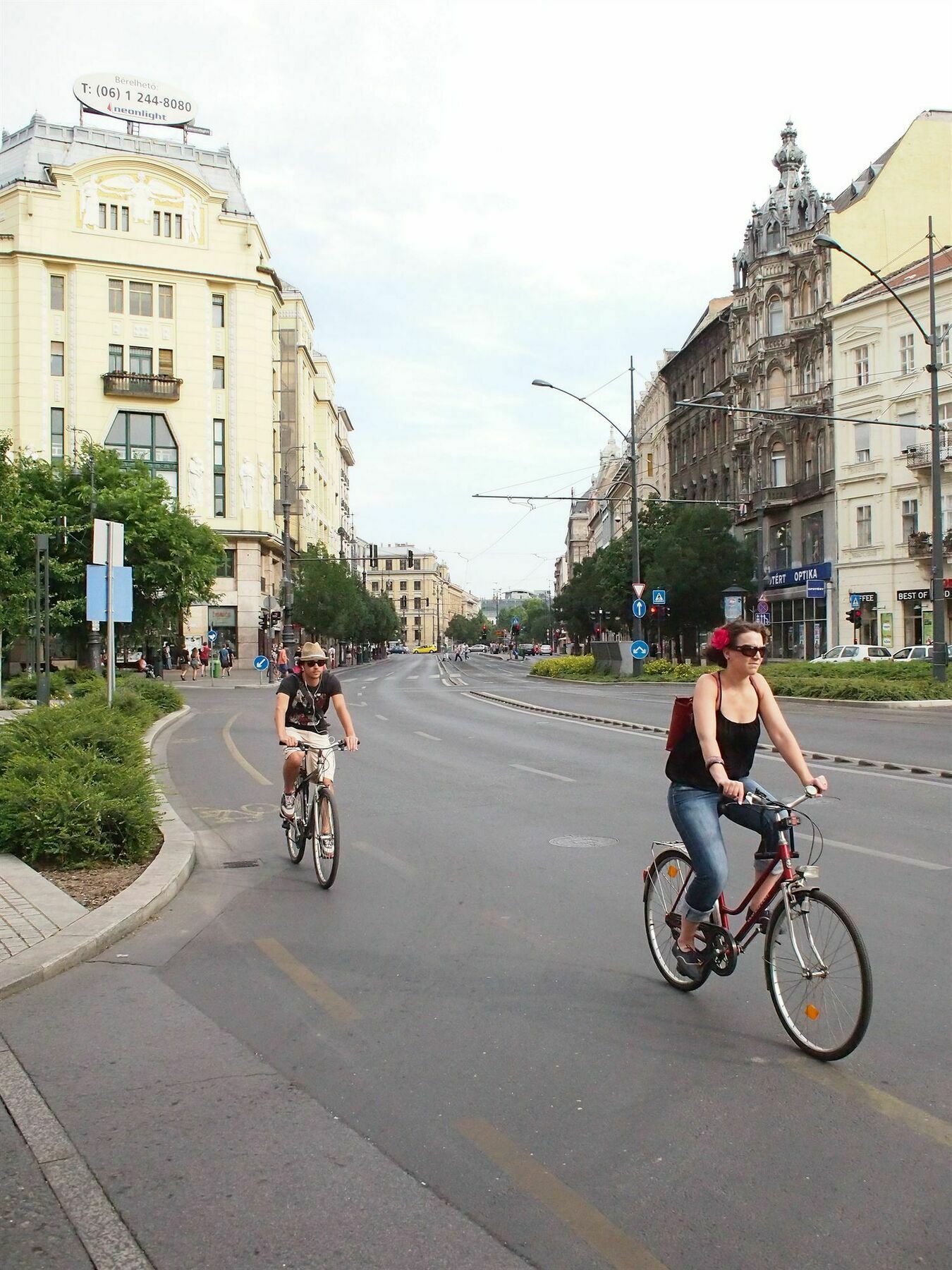 Budapest Suites ภายนอก รูปภาพ